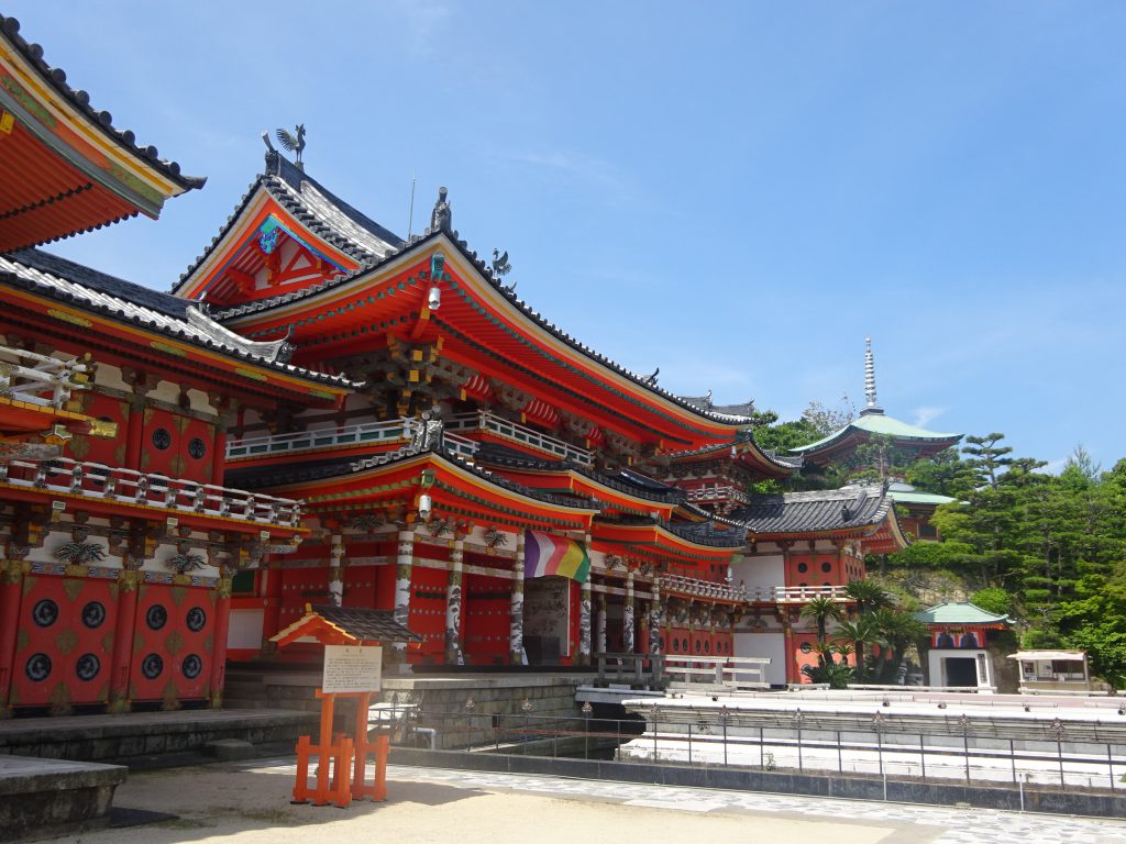 杖 車椅子旅行pcr検査付ツアー 世界遺産 安芸の宮島 厳島神社 広島 瀬戸内海クルーズ 耕三寺 しまなみ海道 2日 心の翼 バリアフリーツアー